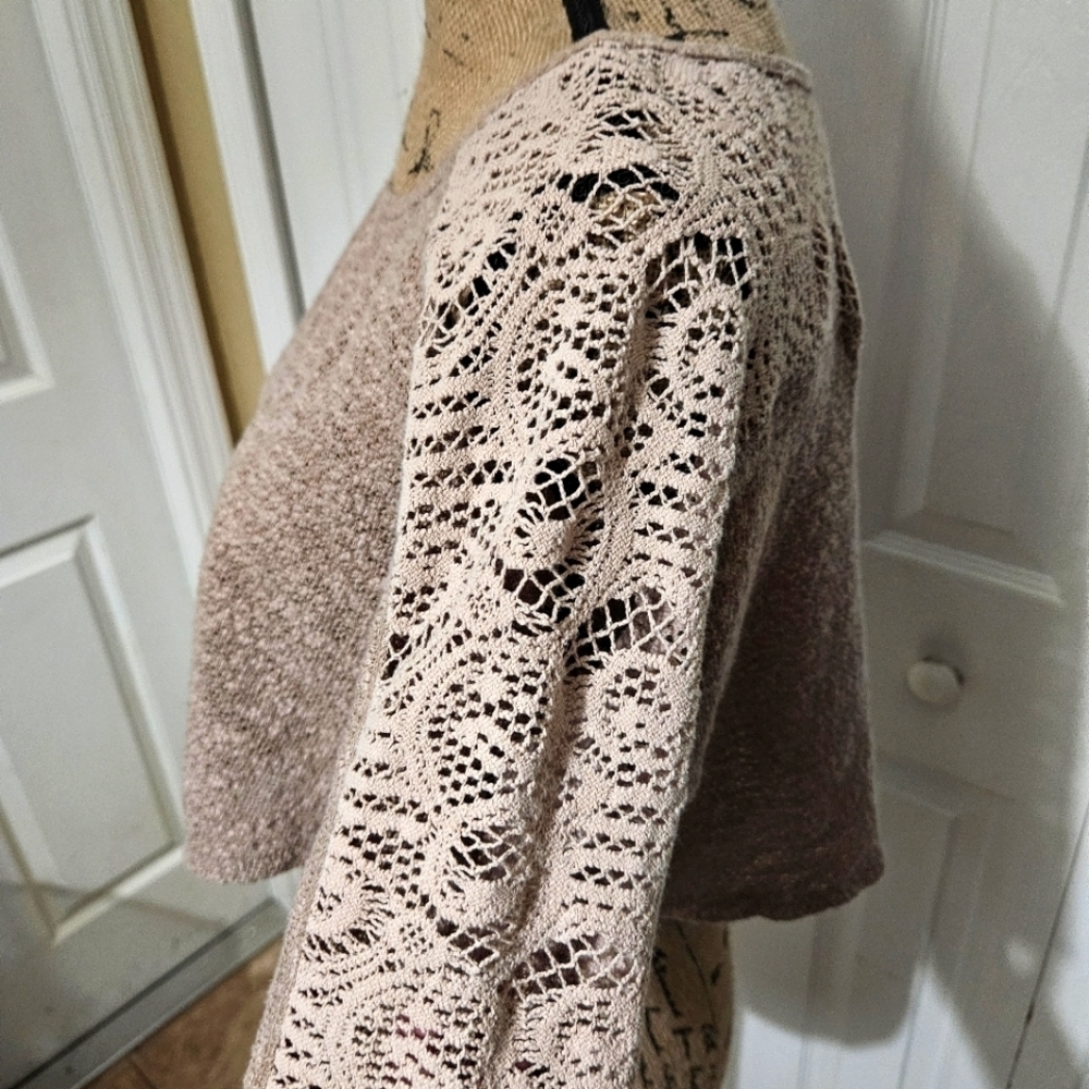 dELiA*s Tan Lace Cropped Top Size L - Picture 3 of 11